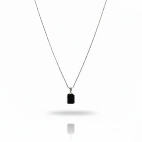 Colar Minimalista Cambridge Black Tag